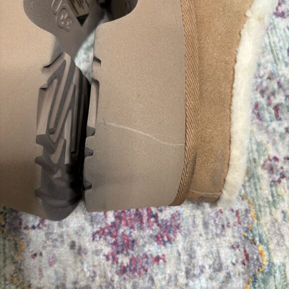 UGG New Heights Cozy Clogs - Picture 7 of 11